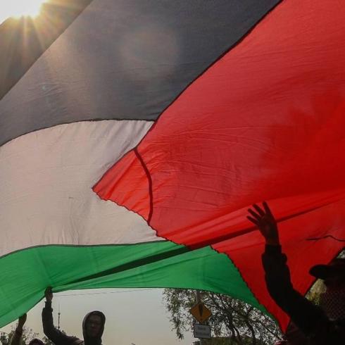 Filistinliler yerel se�im i�in sand�k ba��na gidiyor