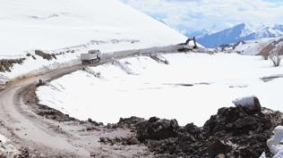 Hakkari i�in zamanla yar��: 3 koldan alternatif yol seferberli�i