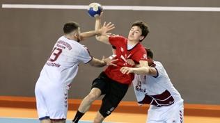 Hentbol S�per Ligi'nde play-off heyecan� kald��� yerden