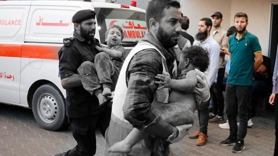 Katil �srail bar�nma merkezinde �ocuk av�na ��kt�! S���nd��� yerde ba��ndan vurdular