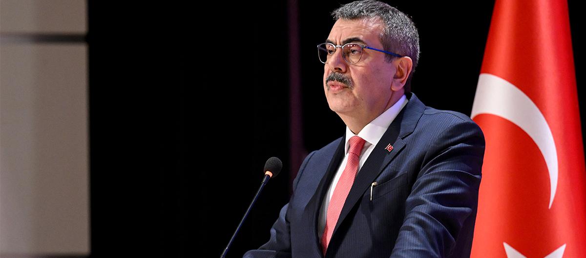 Okul sald�r�lar� sonras� yeni �nlemler! Bakan Tekin: Riskleri �nceden g�r�p m�dahale edece�iz