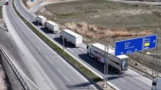 T�rkiye'den �ran'a yard�m eli! �ok say�da t�bbi malzeme g�nderildi