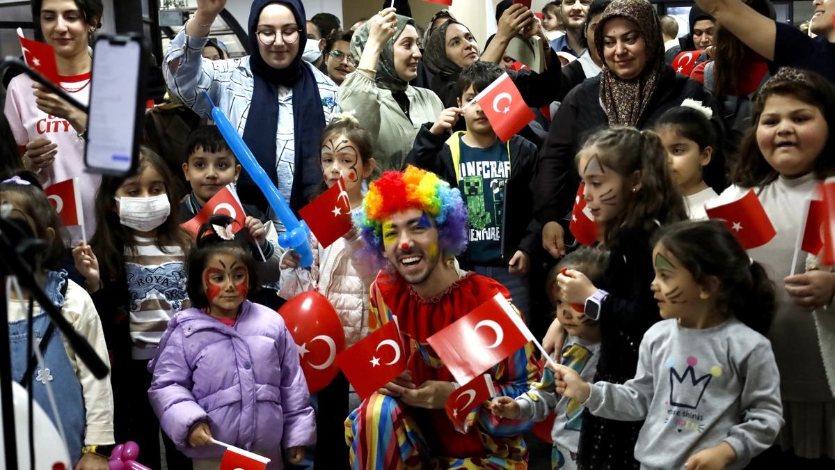 Yery�z� Doktorlar�, gelenekselle�en 23 Nisan �enliklerini 7 farkl� �lkedeki kliniklerinde co�kuyla ger�ekle�tirdi