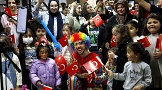 Yery�z� Doktorlar�, gelenekselle�en 23 Nisan �enliklerini 7 farkl� �lkedeki kliniklerinde co�kuyla ger�ekle�tirdi