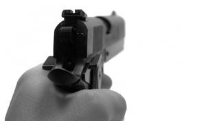 17 ya��ndaki su� makinesi deh�et sa�t�! 'Yava� git' diyenlere kur�un ya�d�rd�