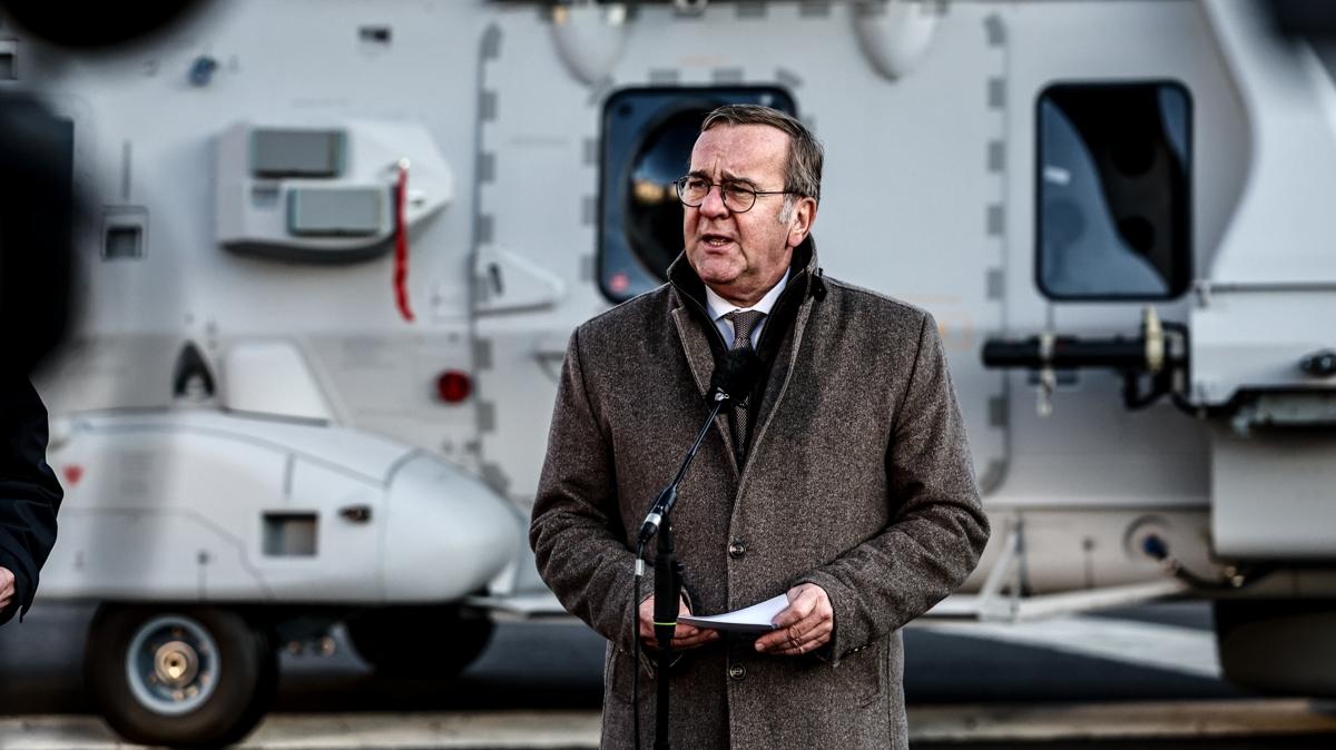 Almanya'dan H�rm�z Bo�az� ad�m�: B�lgeye sevk edilecek