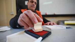 Filistin'de halk sand�k ba��nda: Oy verme i�lemi ba�lad�