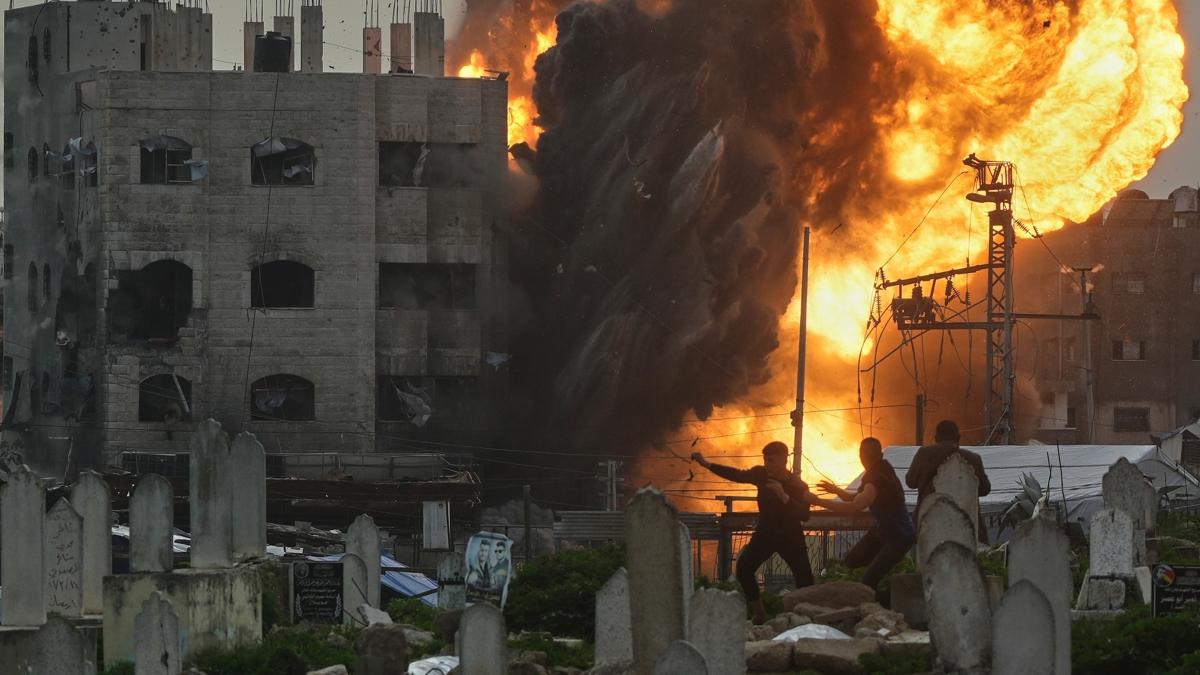 Gazze'de �ehit say�s� 72 bin 585'e ��kt�