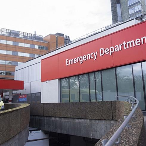 Hastanelerde doktor koltu�u hem�irelere emanet