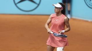 Milli tenis�i Zeynep S�nmez, Madrid A��k'a �iftlerde veda etti