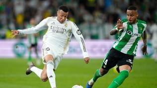 Real Madrid, Real Betis kar��s�nda 90'da y�k�ld�
