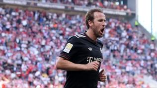 �ampiyon Bayern, 3-0'dan geri d�n�p 3 puan� ald�