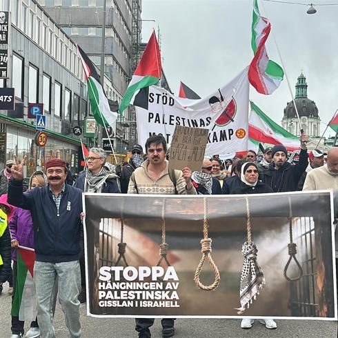 Stockholm'de y�zlerce ki�i sokaklara d�k�ld�: Soyk�r�mc� �srail'in ihlallerine sert tepki