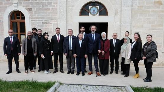 AK Parti vekilleri sahada! Talep ve beklentiler yerinde dinleniyor