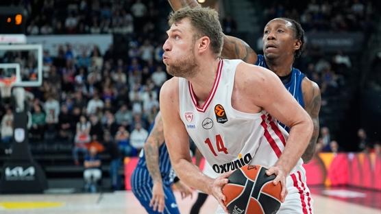 EuroLeague'de sezonun MVP'si Sasha Vezenkov