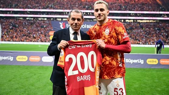 Galatasaray'da 2. kez 'dalya' diyen Bar�� Alper'e plaket!