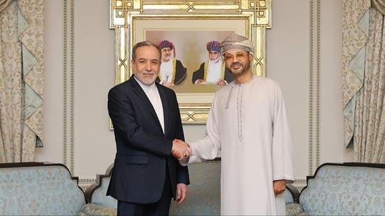 �ran ve Umman aras�nda diplomasi: Erak�i ve Umman Sultan� Bin Tar�k g�r��t�