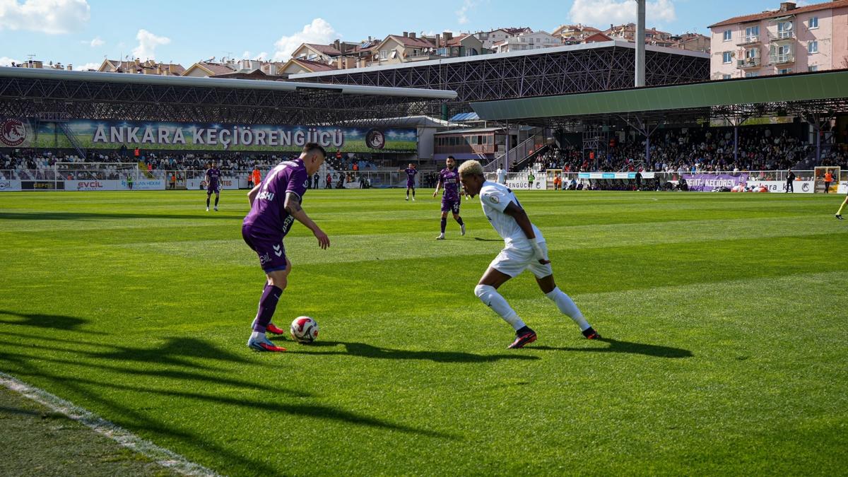 Ke�i�reng�c�, 9 ki�i kalan Manisa FK'y� ma�lup etti