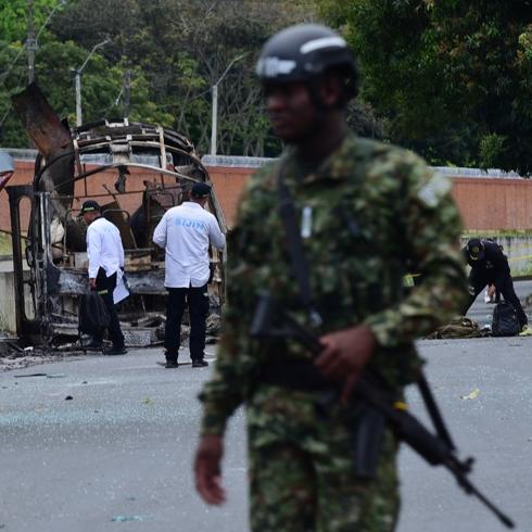 Kolombiya'da bombal� sald�r�da 14 ki�i �ld�, 38 ki�i yaraland�