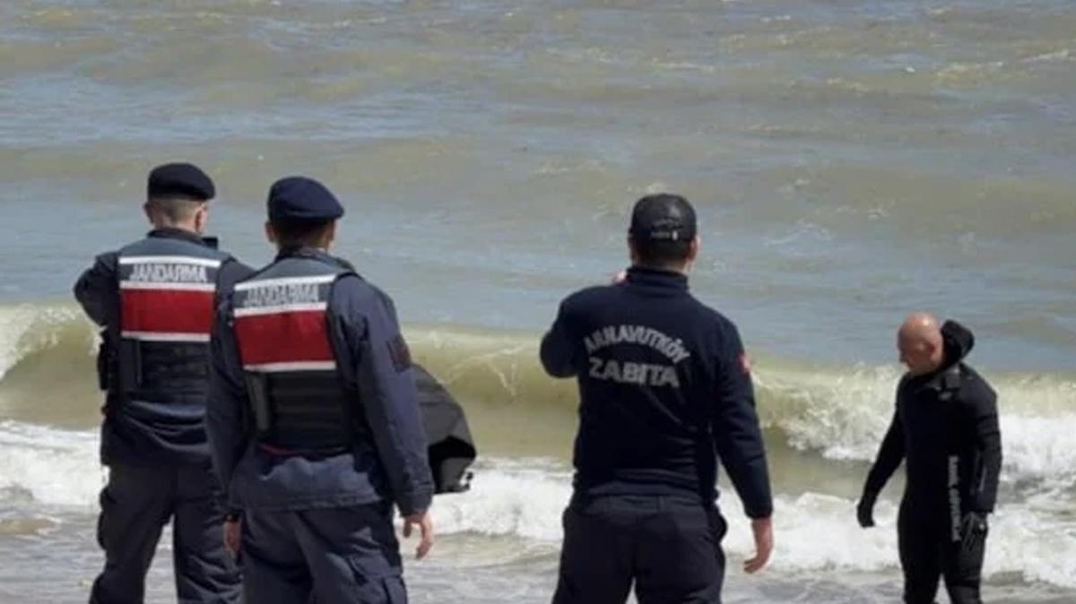 Arnavutk�y'de denizde ceset bulundu