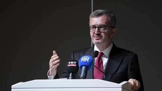 Burhanettin Duran: Sava� art�k zihinlerde ve ekranlarda