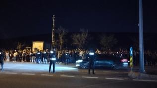 Fenerbah�eli taraftarlardan Samand�ra'da b�y�k tepki!