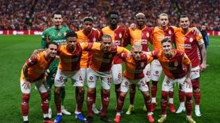 Galatasaray'dan taraftara a��k antrenman