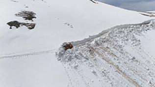 Nisan ay�nda Ordu'nun yaylalar�nda kar s�rprizi