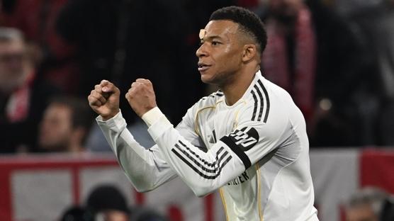 Real Madrid'e bir k�t� haber daha! Kylian Mbappe sakatland�