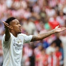 Real Madrid'e k�t� haber! Eder Militao sezonu kapatt�