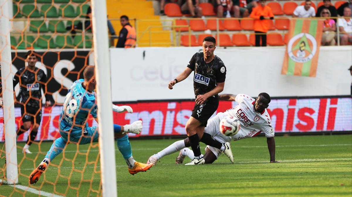 Samsunspor'dan Alanya'da kritik galibiyet