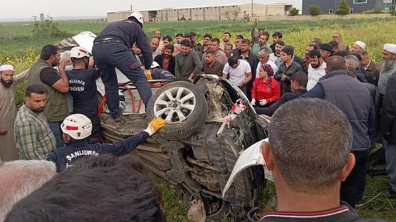 �anl�urfa'da iki otomobilin �arp��t��� kazada 2 ki�i �ld�, 2 ki�i yaraland�