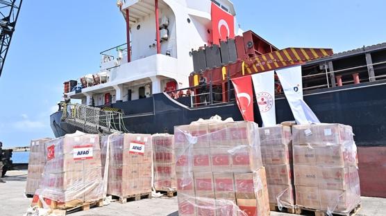 Soyk�r�mc� �srail yerlerinden etmi�ti... T�rkiye'den L�bnan halk�na insani yard�m