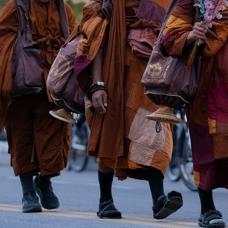 Sri Lanka'da Budist ke�i�lerin valizlerinden 110 kilo uyu�turucu madde ��kt�