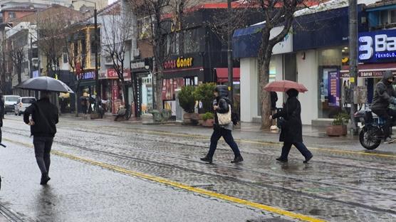 T�rkiye sa�anak ya�mura teslim olacak