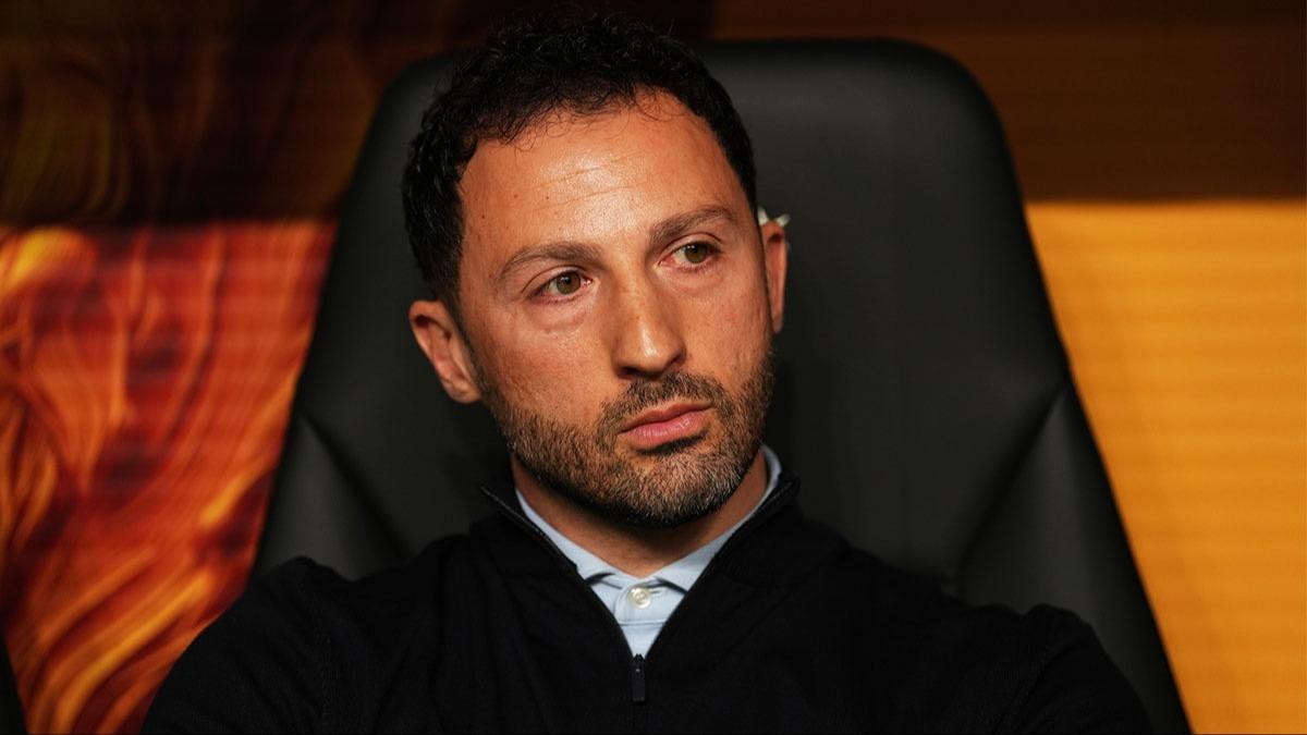 Tedesco ve �zek ile yollar ayr�ld�