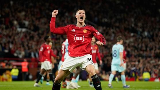 Manchester United, evinde Brentford'u devirdi