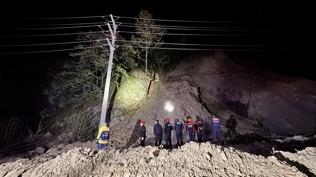 Yama�ta mahsur kalanlar kurtar�ld�