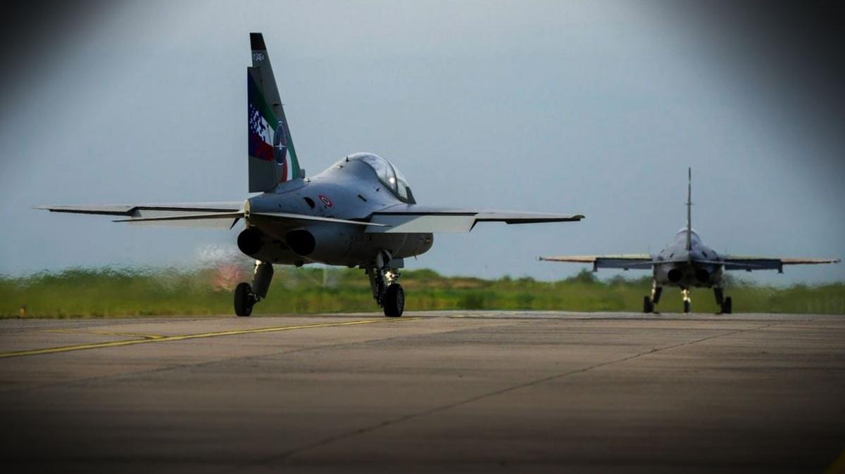 Geleceğin hava savaşı Çorlu'da yazıldı: KIZILELMA ve M-346'dan nefes kesen ortak uçuş