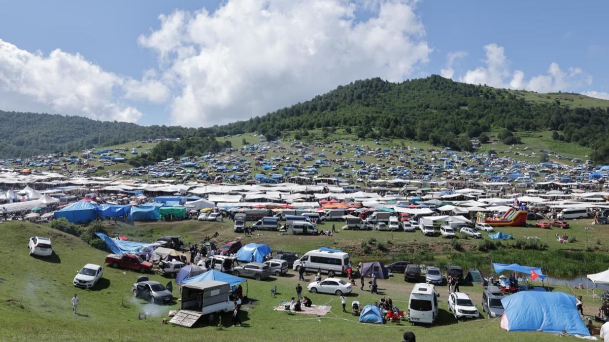 Ordu'da yayla coşkusu! Binlerce kişi Uluvahta'da buluştu