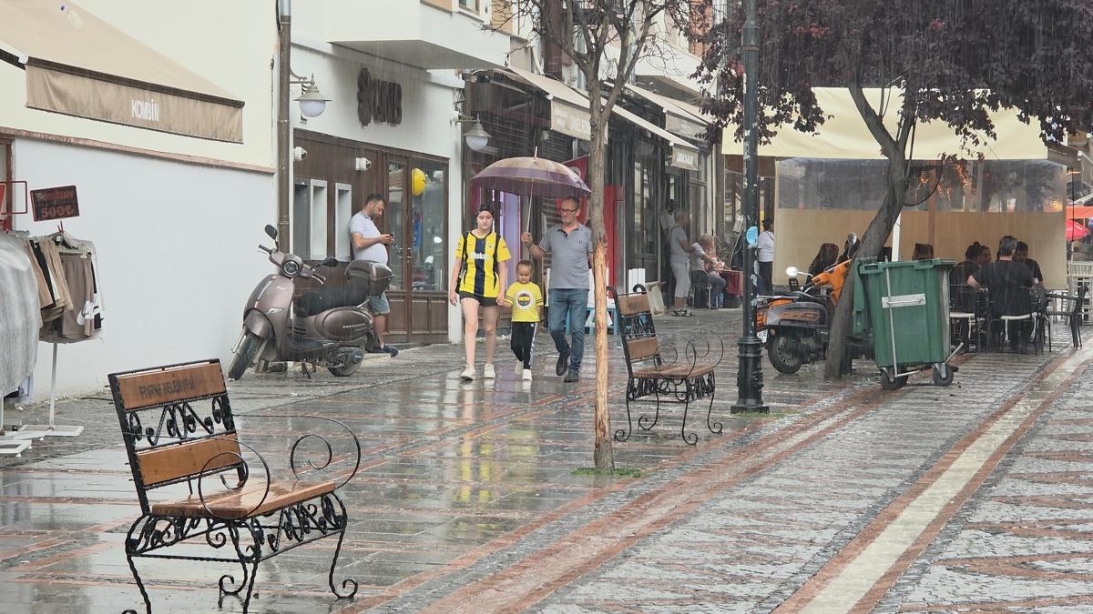 Sağanak kapıda! Haftasonu sıcaklıklar 24 dereceye düşecek