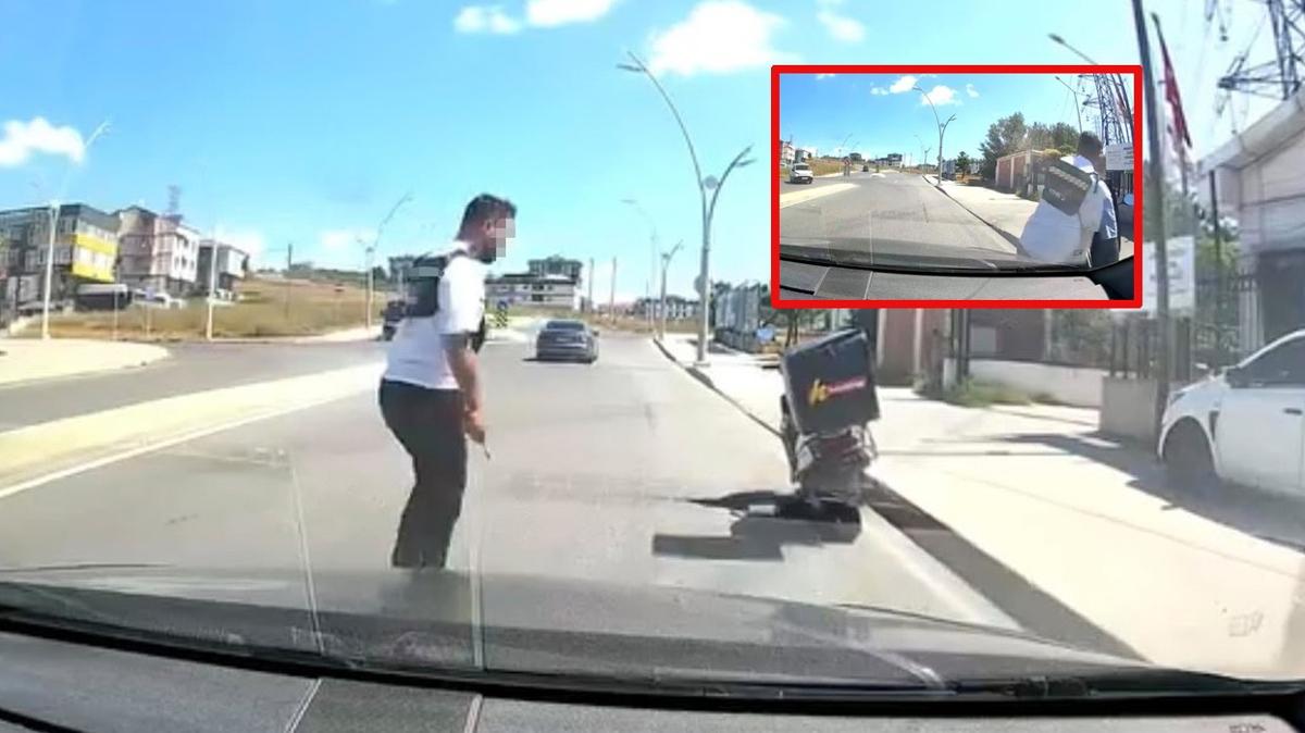 Trafikte 'telefonla oynama' uyarısına tornavidalı saldırı