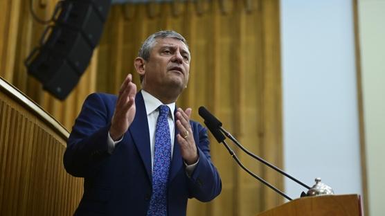�zg�r �zel, ayr�l��� ilan etti: Yeni partiyi kuruyoruz