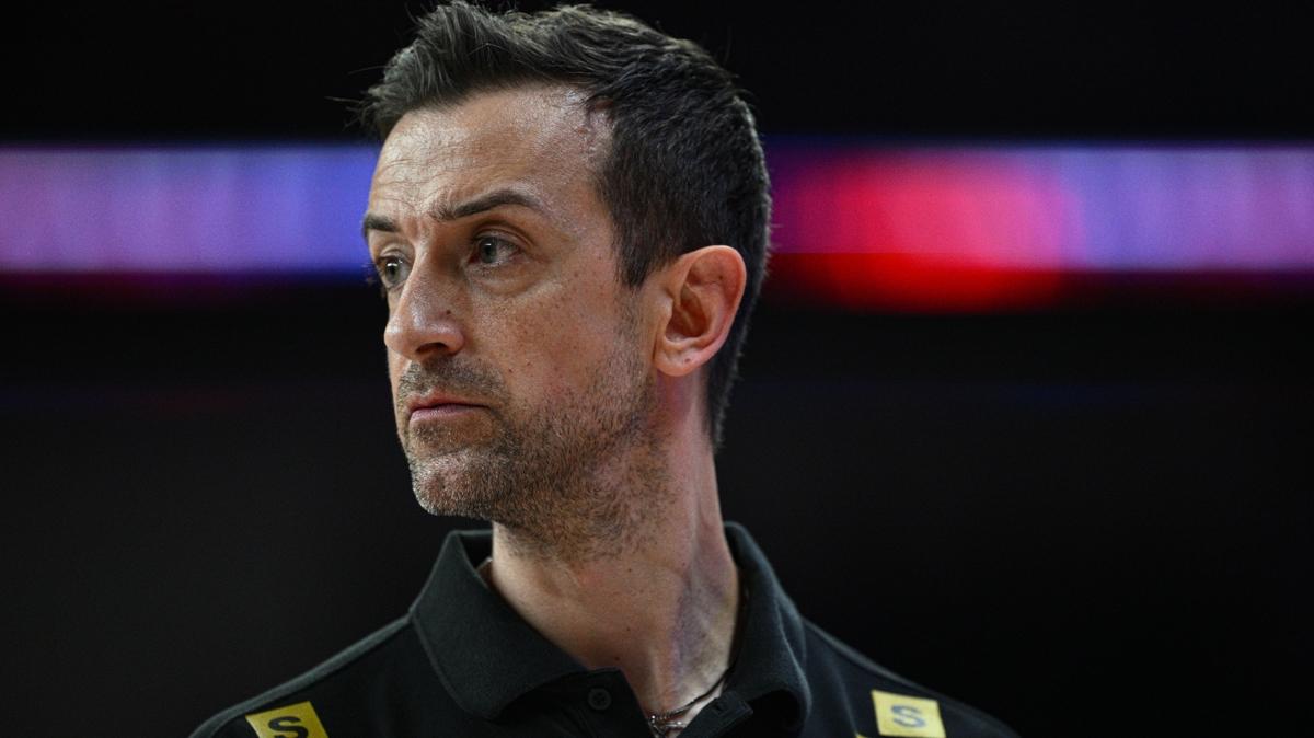 Daniele Santarelli: Umar�m en iyi voleybolumuzu sergileyebiliriz