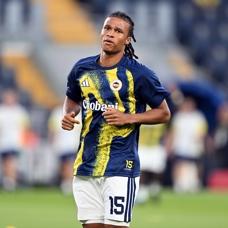 Fenerbahçe'de Nathan Ake ilk kez 11'de