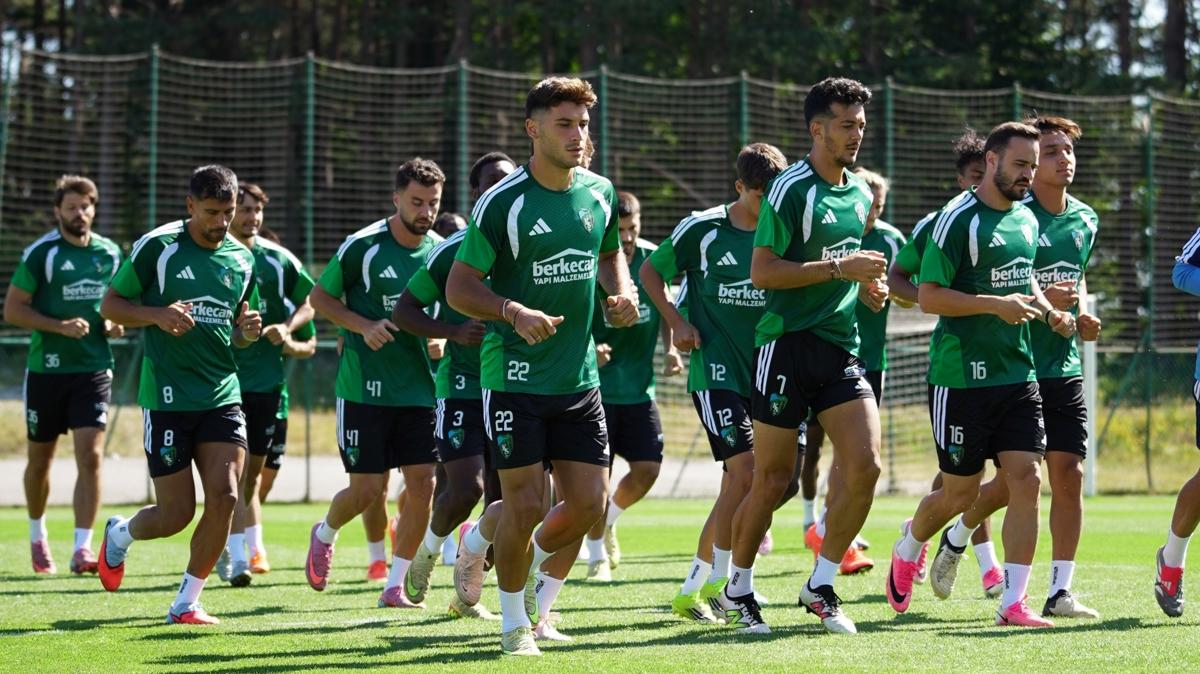 Kocaelispor, Düzce'de hazırlanıyor