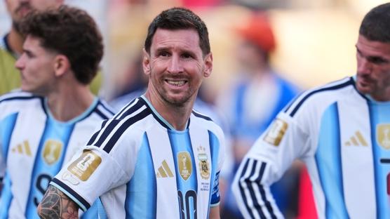 Lionel Messi'den milli takım için sürpriz karar!