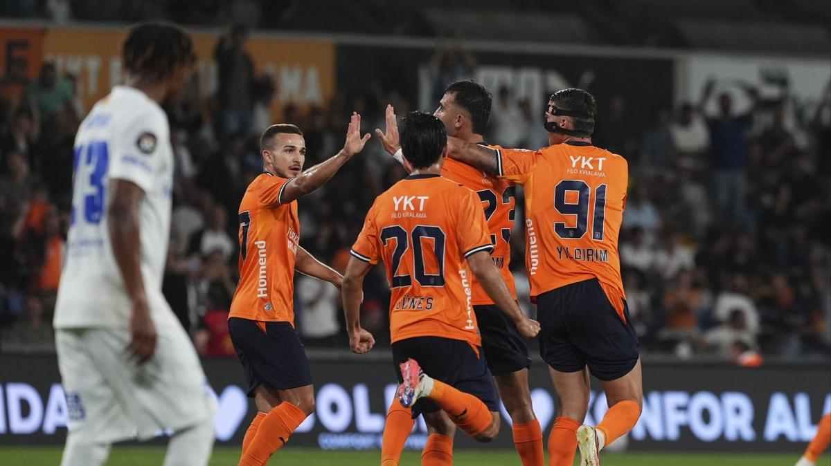 Ba�ak�ehir'in yeni transferleri siftah yapt�
