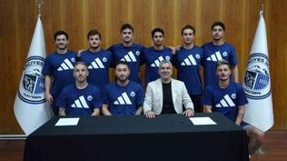 Erciyes 38 FK'dan 11 yeni transferi için imza töreni