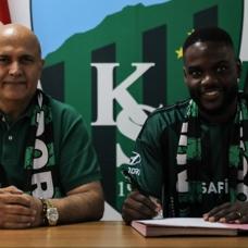 Kocaelispor'da imzalar at�ld�